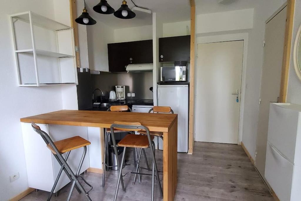 לה-לונד-לה-מורה Appartement Dans Residence Avec Piscine מראה חיצוני תמונה